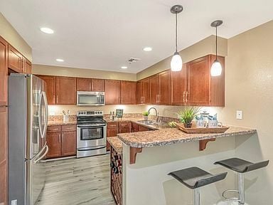 Building Photo - 125 Patterson St