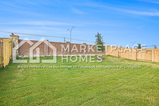 Building Photo - 10840 Gray Mare Dr