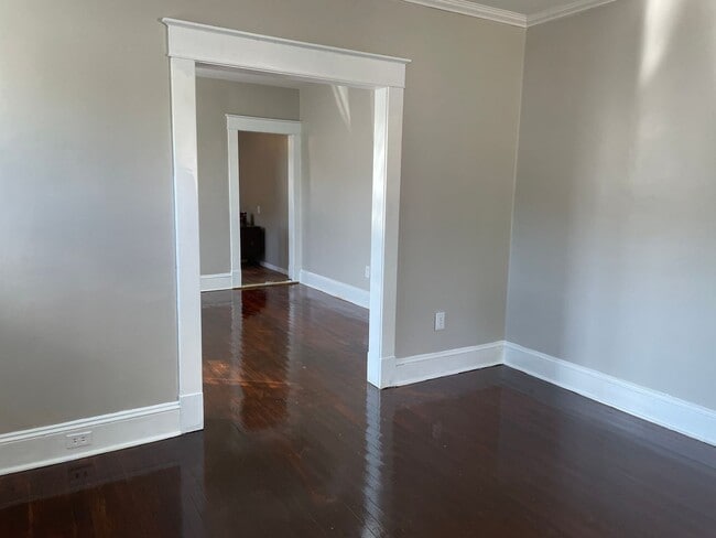 Building Photo - 3 Bedroom 1 Bath Single story