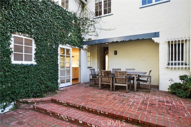 Building Photo - 6211 Warner Dr