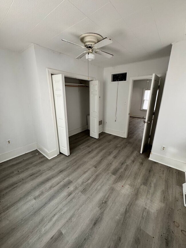 Building Photo - 3 bed 1.5 bath house near Church Hill