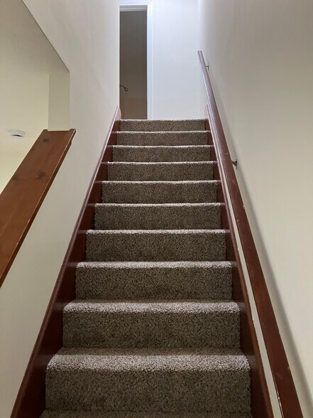 Building Photo - 1235 Todd Ln