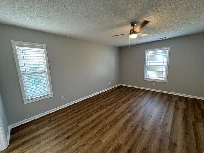 Building Photo - Beautiful Bluffton 3 Bedroom Home in The Willows-Pet Friendly