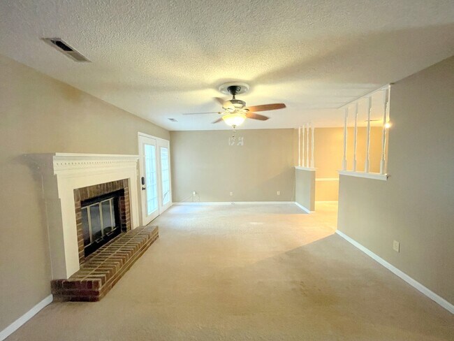 Building Photo - 6930 Steeplechase Dr NW