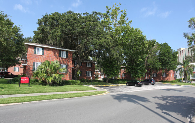 Building Photo - Lake Morton Apartments