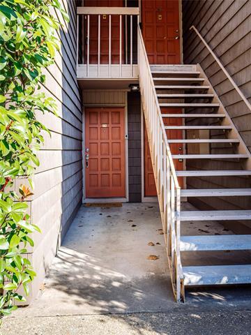 Building Photo - 5132 Amesbury Dr