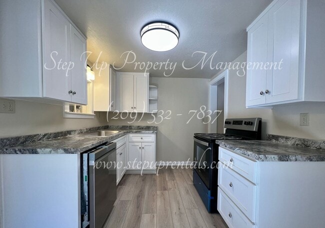 Building Photo - Newly Remodeled 2 Bed 1 Bath w/ Water, Septic and Trash Service Included!