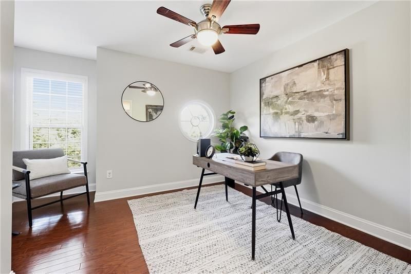 Building Photo - 3655 E Paces Walk