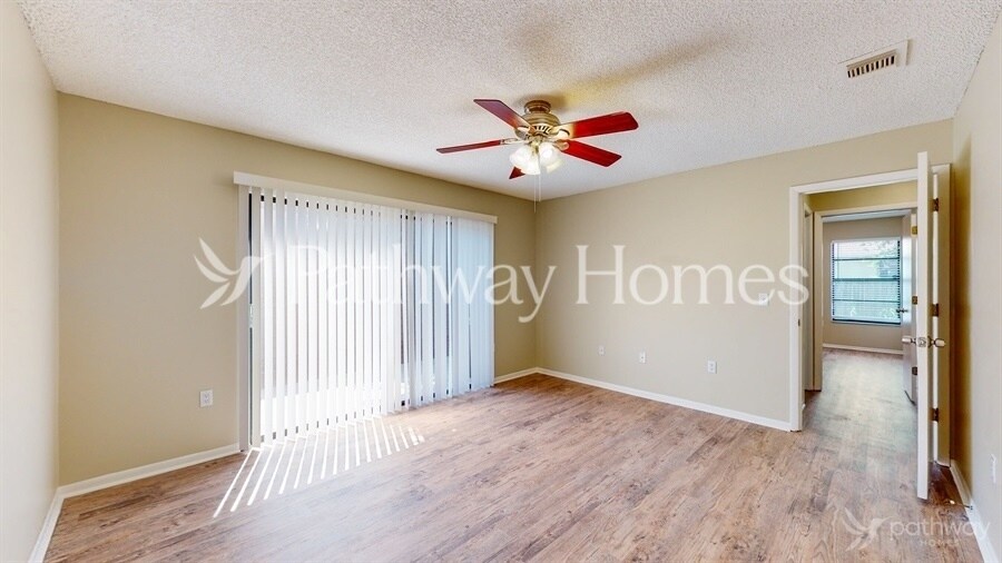 Building Photo - 3239 Curry Woods Cir