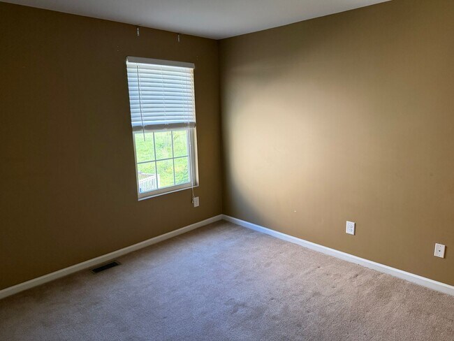 Building Photo - 109 Gupton Ct