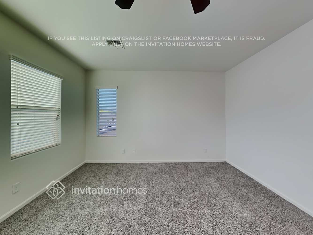 Building Photo - 1056 S 200th Ln