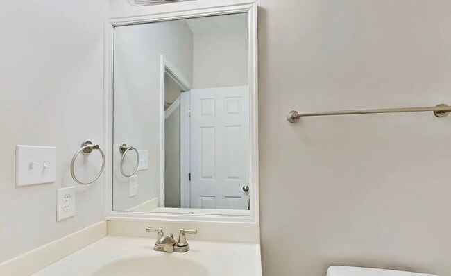 Building Photo - 3-Bedroom Haven with Stunning Interiors