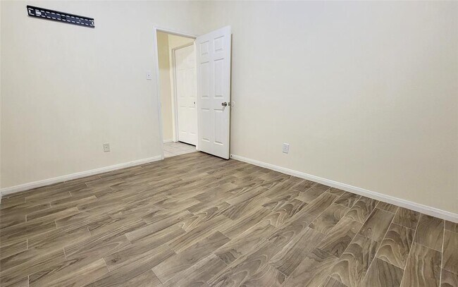 Building Photo - 14914 Appaloosa Ave