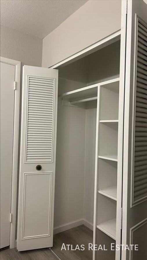 Building Photo - 4546 W Continental Dr