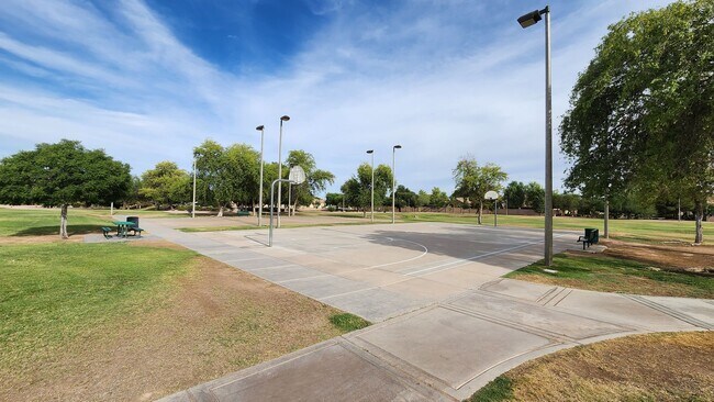Building Photo - 3 Bedroom + Office Home in the Vineyards Community Near W Germann Rd and S Dobson Rd!