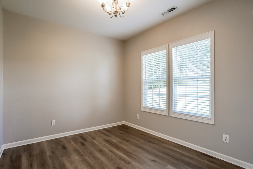 Building Photo - 402 Star Ruby Dr