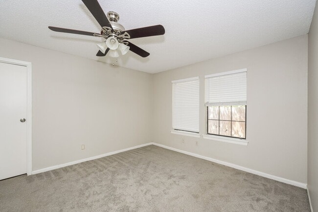 Building Photo - 241 S MacArthur Blvd