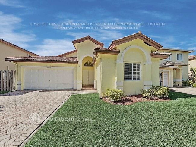 Building Photo - 13500 SW 118th Pl