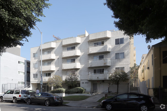 Primary Photo - Garden Irolo Apartments