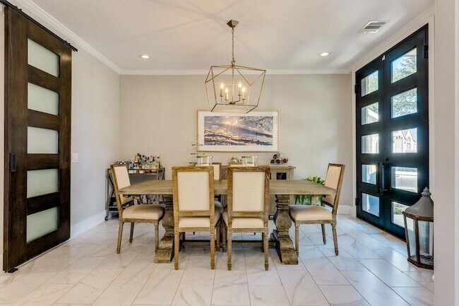 Building Photo - 12727 Cloud Mountain Crossing