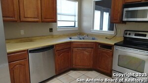 Building Photo - 8527 Village Creek