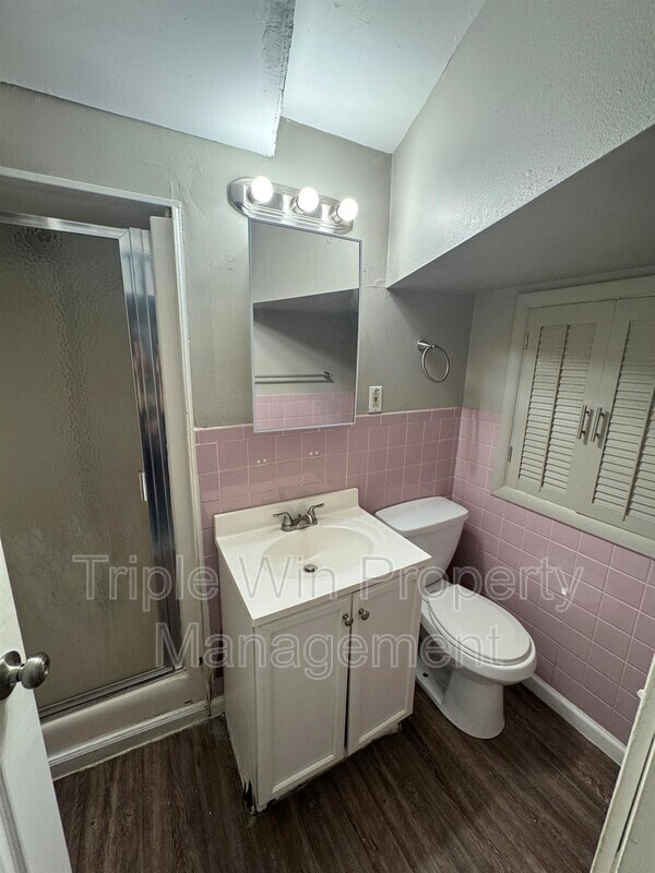 Building Photo - 48 Wayside Dr