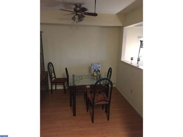 Building Photo - 1018 Gum Pl