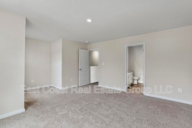 Building Photo - 29 Paddington St