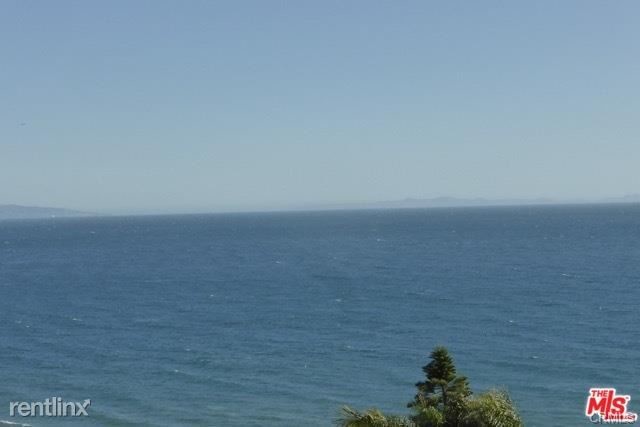 Building Photo - 18065 Coastline Dr