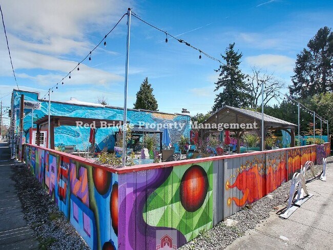 Building Photo - 5022 NE 23rd Ave