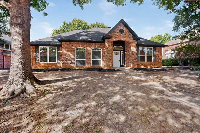Building Photo - Keller Gem Looking TO Be Your Home!!!