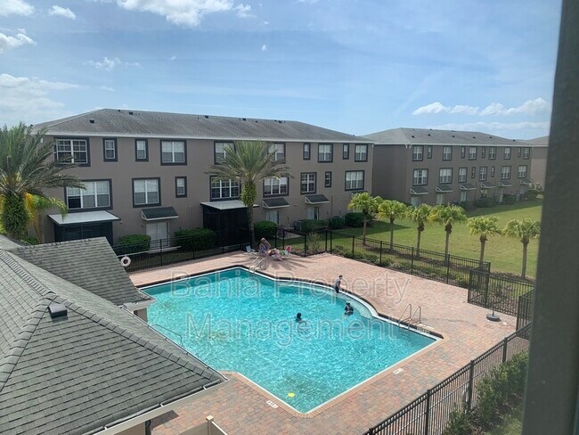 Building Photo - 2502 Lexington Oak Dr