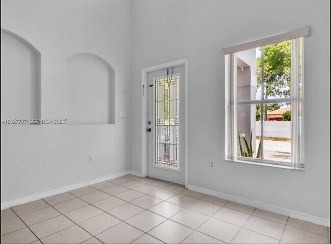 Building Photo - 16628 SW 47th Terrace