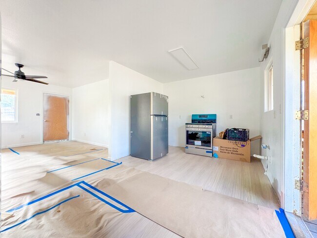 Building Photo - 432 Aleo Pl