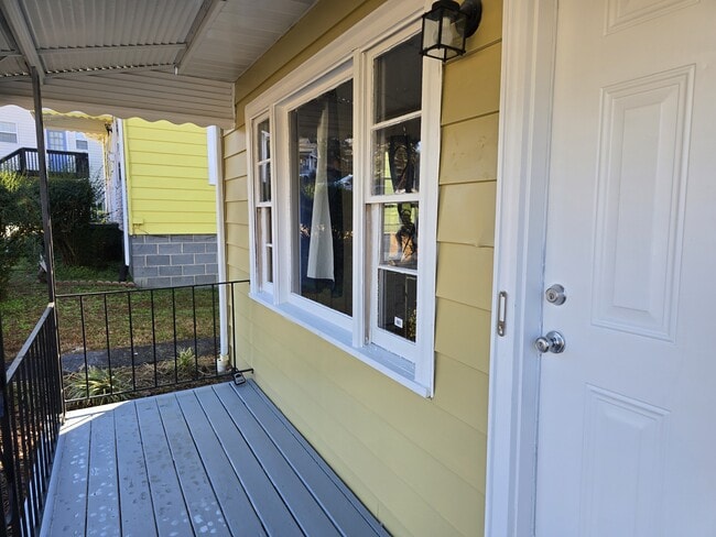 Building Photo - 514 Homeland Ave