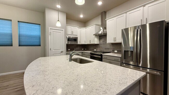 Building Photo - Modern Single-Family Home in Desirable Gold Hill Mesa — Built in 2021