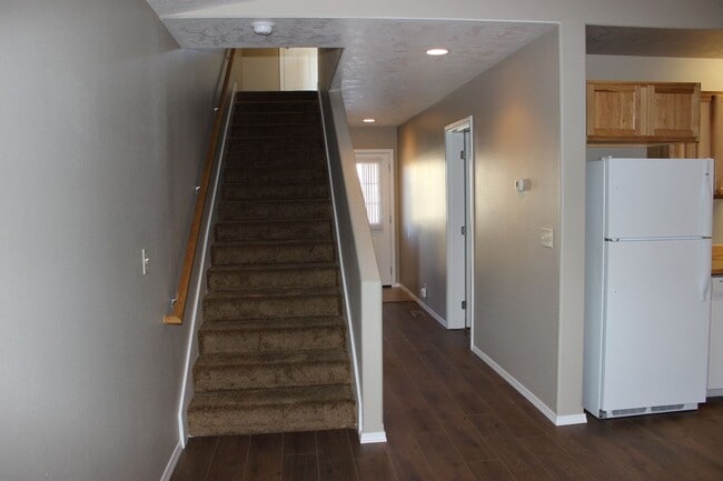 Building Photo - 16671 Shaw Pine Ct