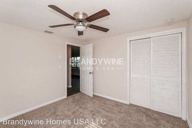 Building Photo - 2 br, 1.5 bath House - 3914 Winston Dr, Ne...