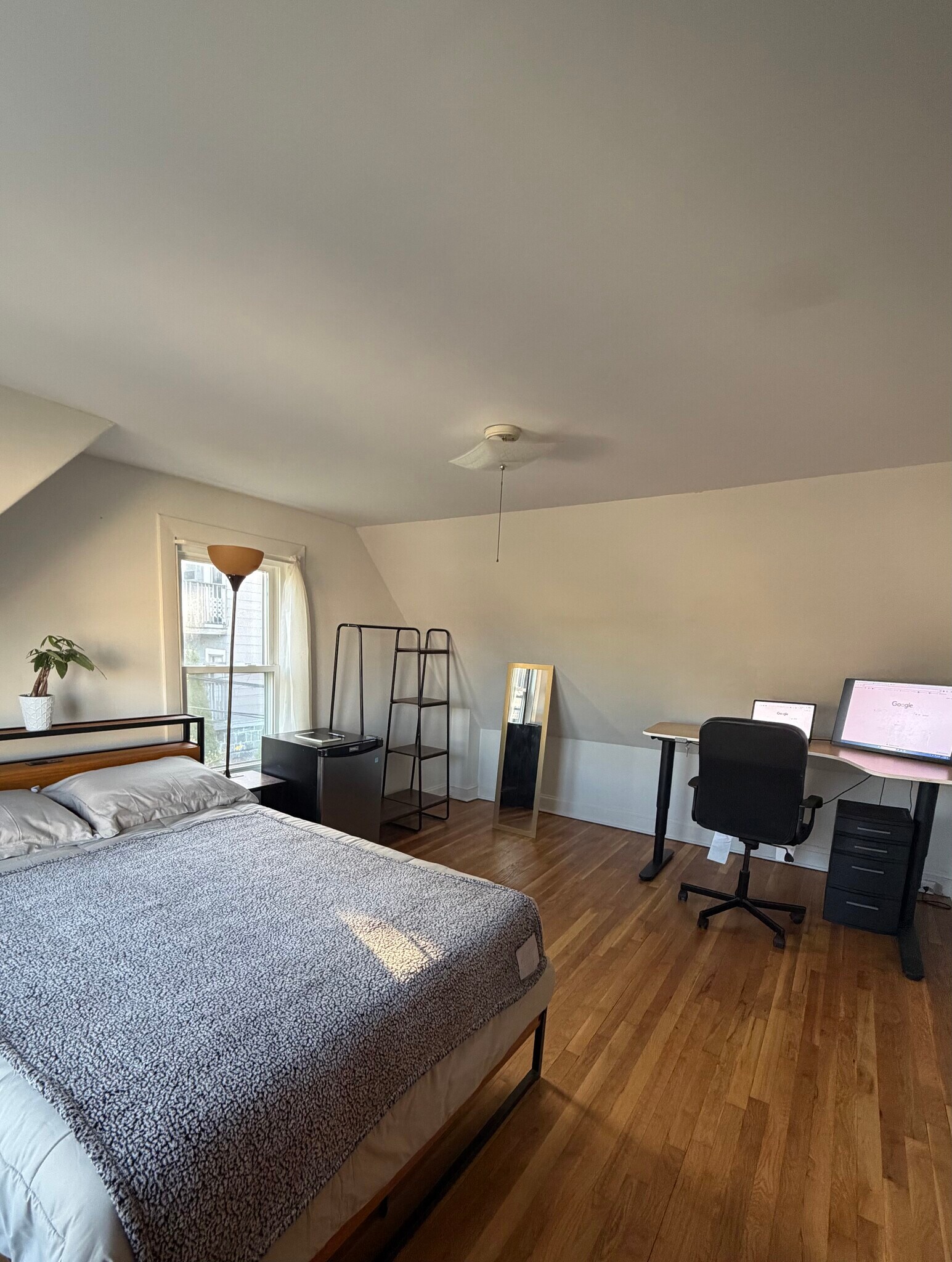 MAIN - 104R Homes Ave