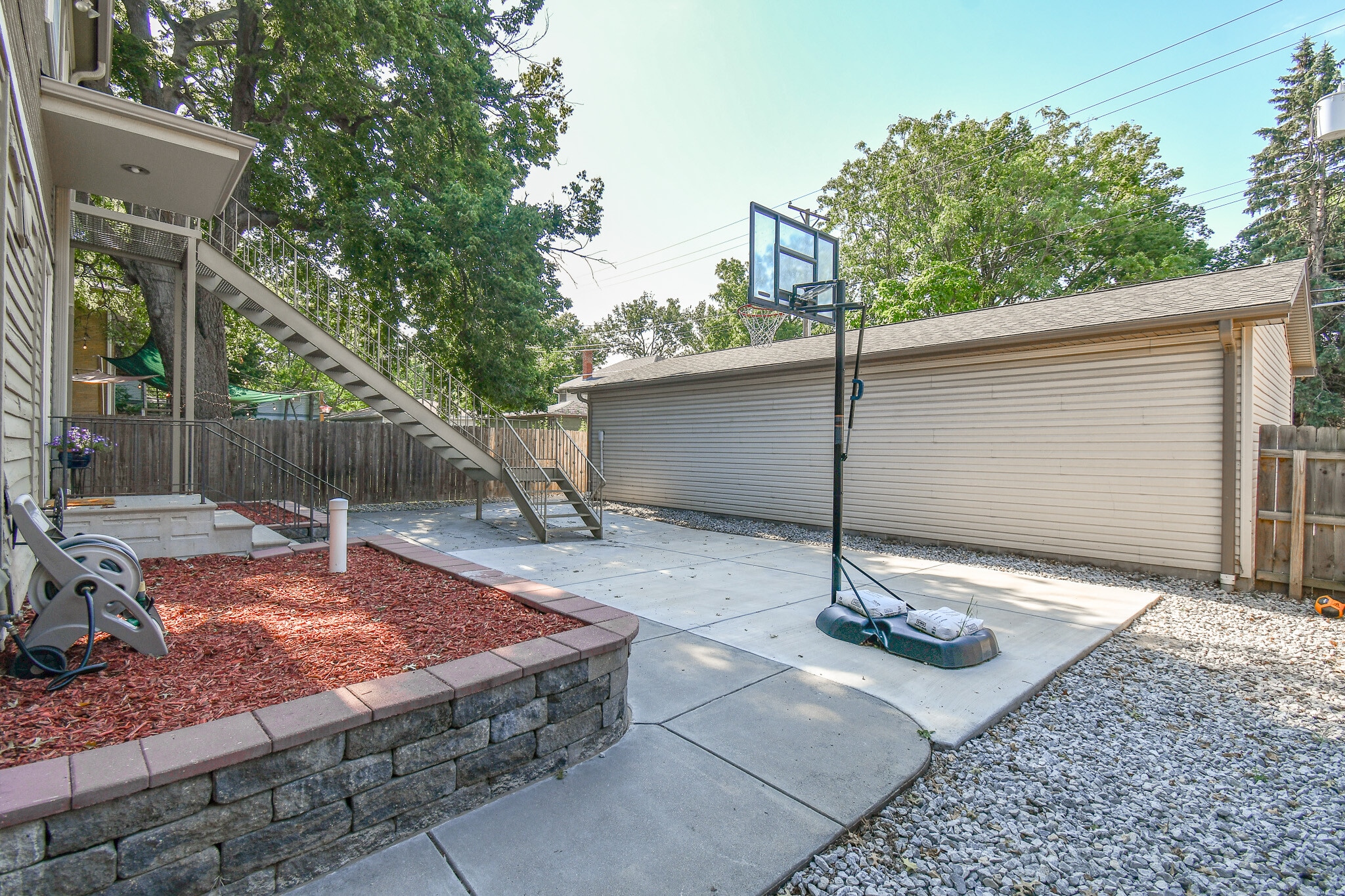 Fenced Courtyard - 1717 D St