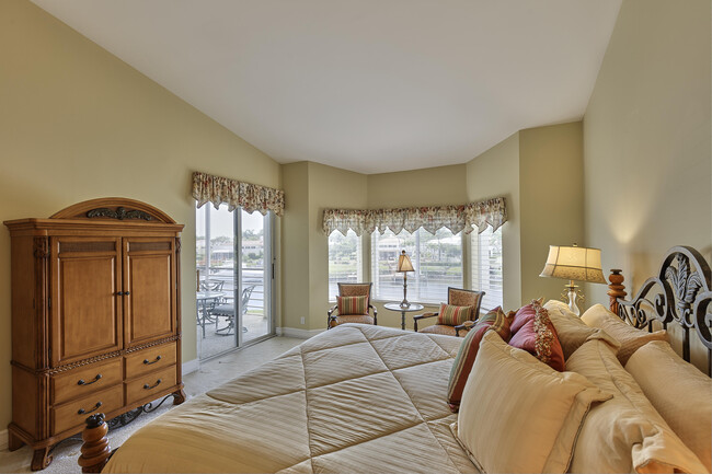 Building Photo - 392 Spyglass Way