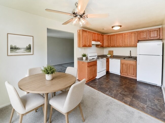 Building Photo - Westwood Gardens Apartment Homes