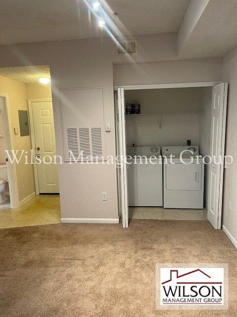 Building Photo - 13037 Mulberry Park Dr