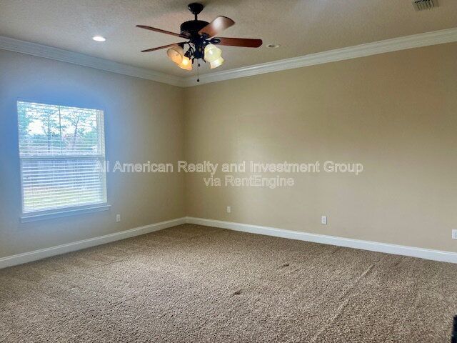 Building Photo - 518 Lakeview St