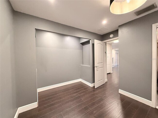 Building Photo - 7830 46th Way N