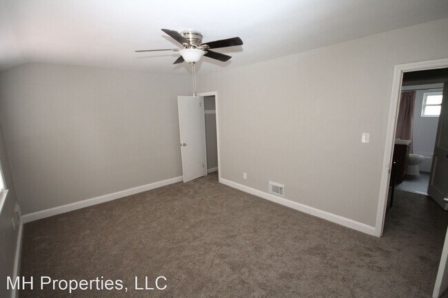 Building Photo - 2 br, 1.5 bath House - 936 Middlesex Road