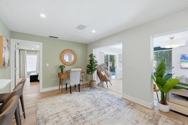Building Photo - 2428 Whippoorwill Cir