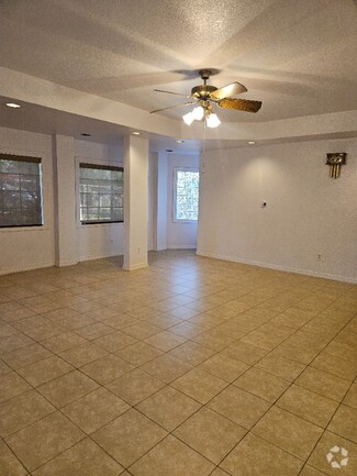Building Photo - 148 Elilani St