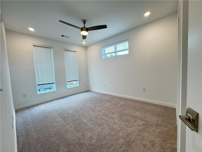 Building Photo - 371 Grant Cir SE