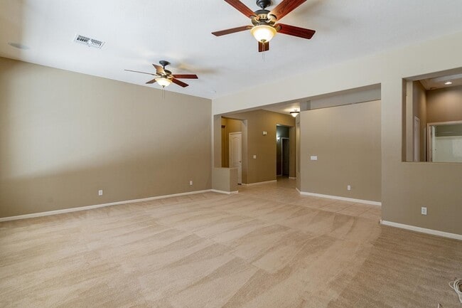 Building Photo - 3423 E Page Ave